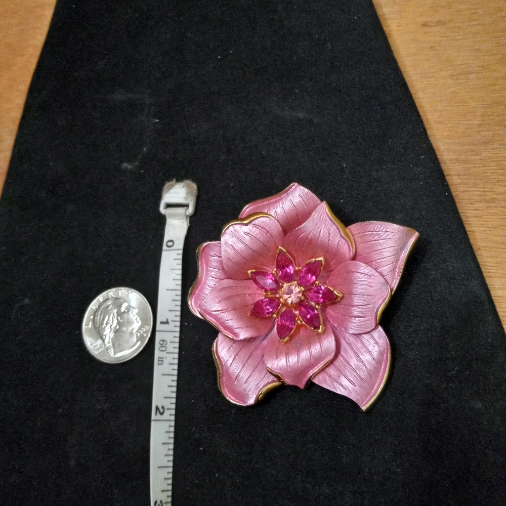 Pink Enamel and Rhinestone Flower Brooch - Picture 6 of 12